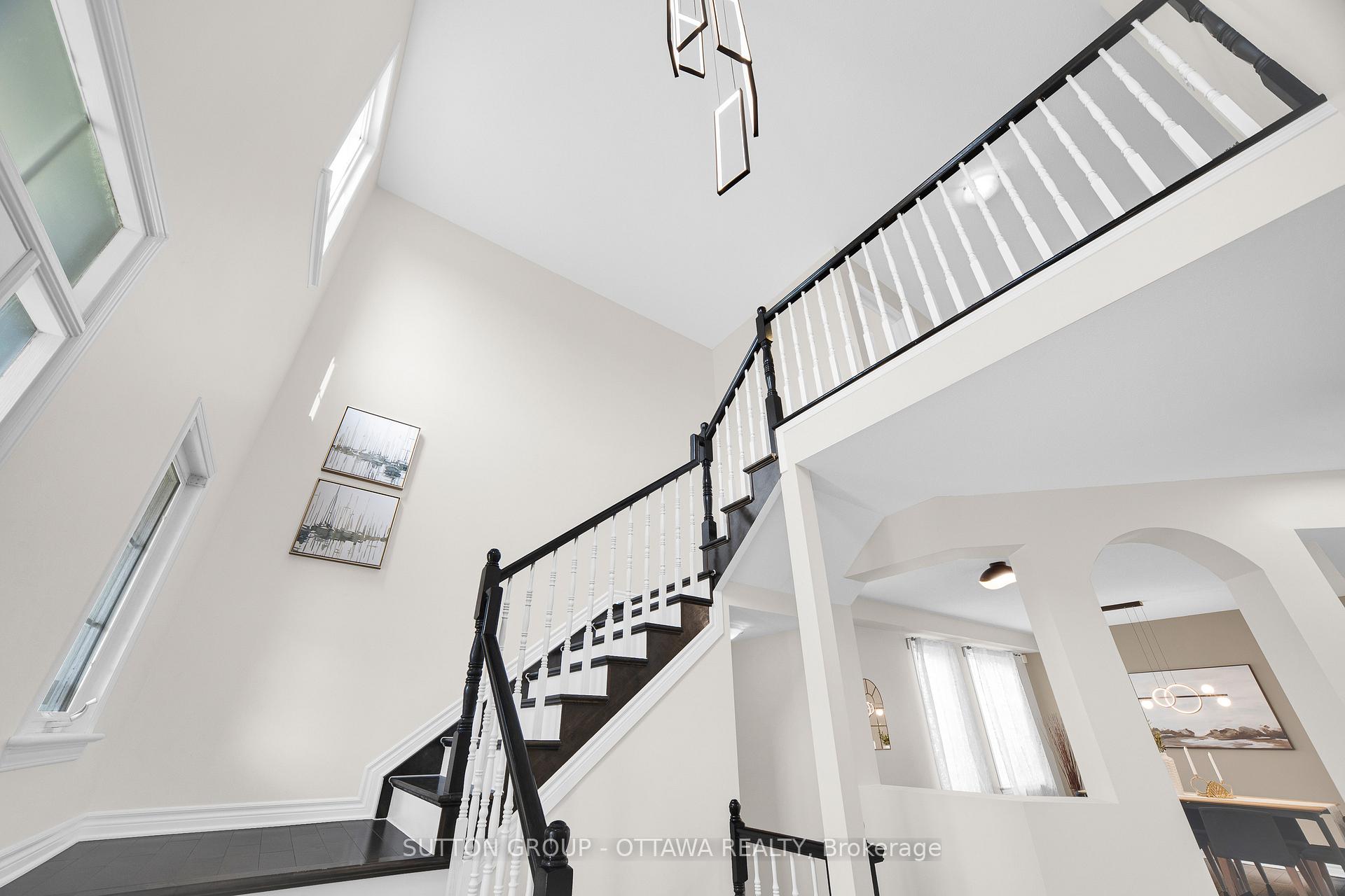 Photo 3 of 151 Windance Crescent, Ottawa, Kanata - Morgan's Grant/South March — HOMEH