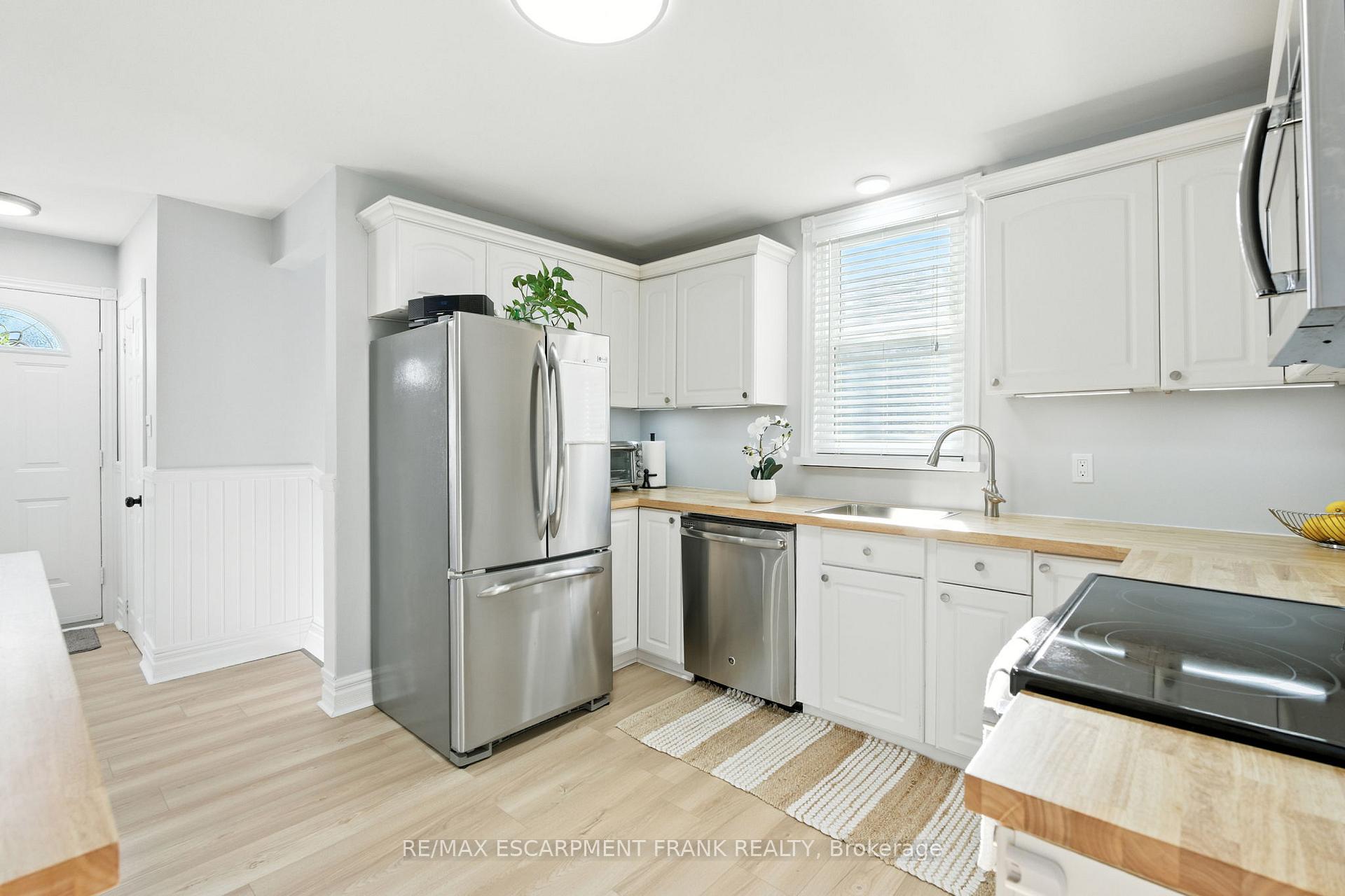 Photo 41 of 64 Vola Court, Hamilton, Centremount — HOMEH