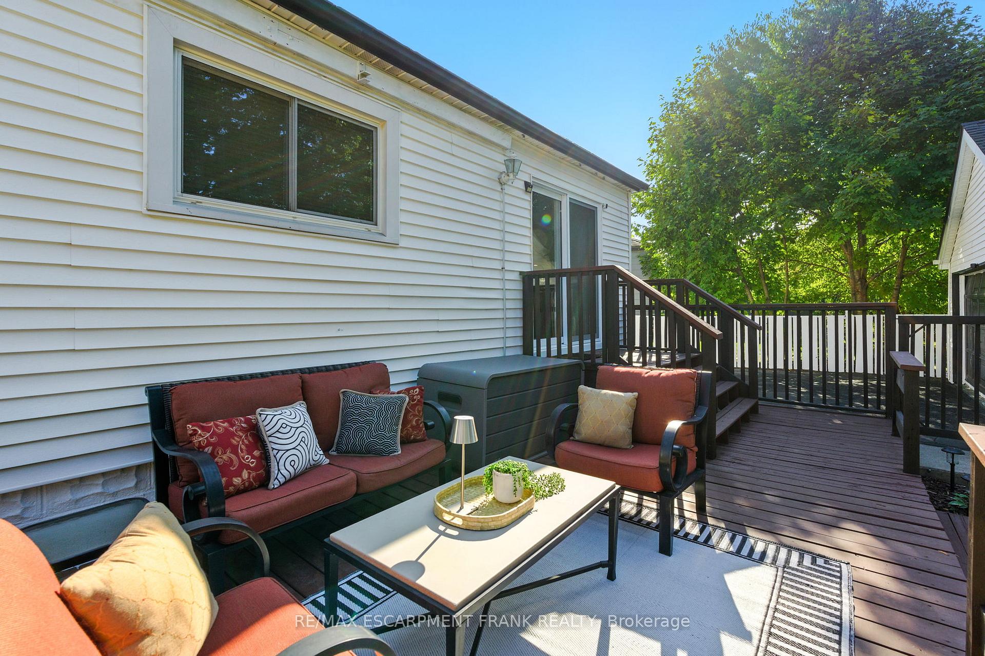 Photo 30 of 64 Vola Court, Hamilton, Centremount — HOMEH