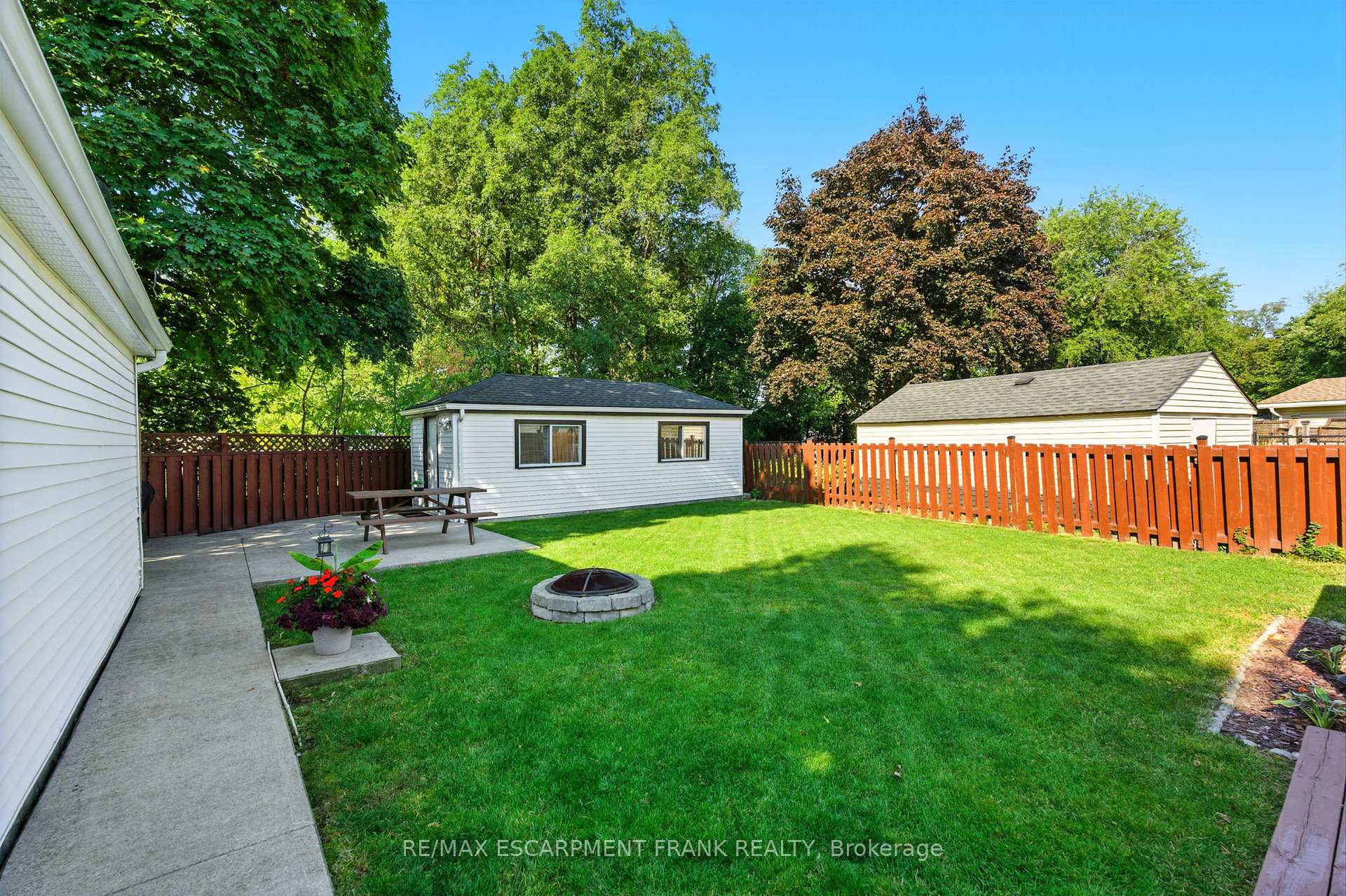 Photo 34 of 64 Vola Court, Hamilton, Centremount — HOMEH