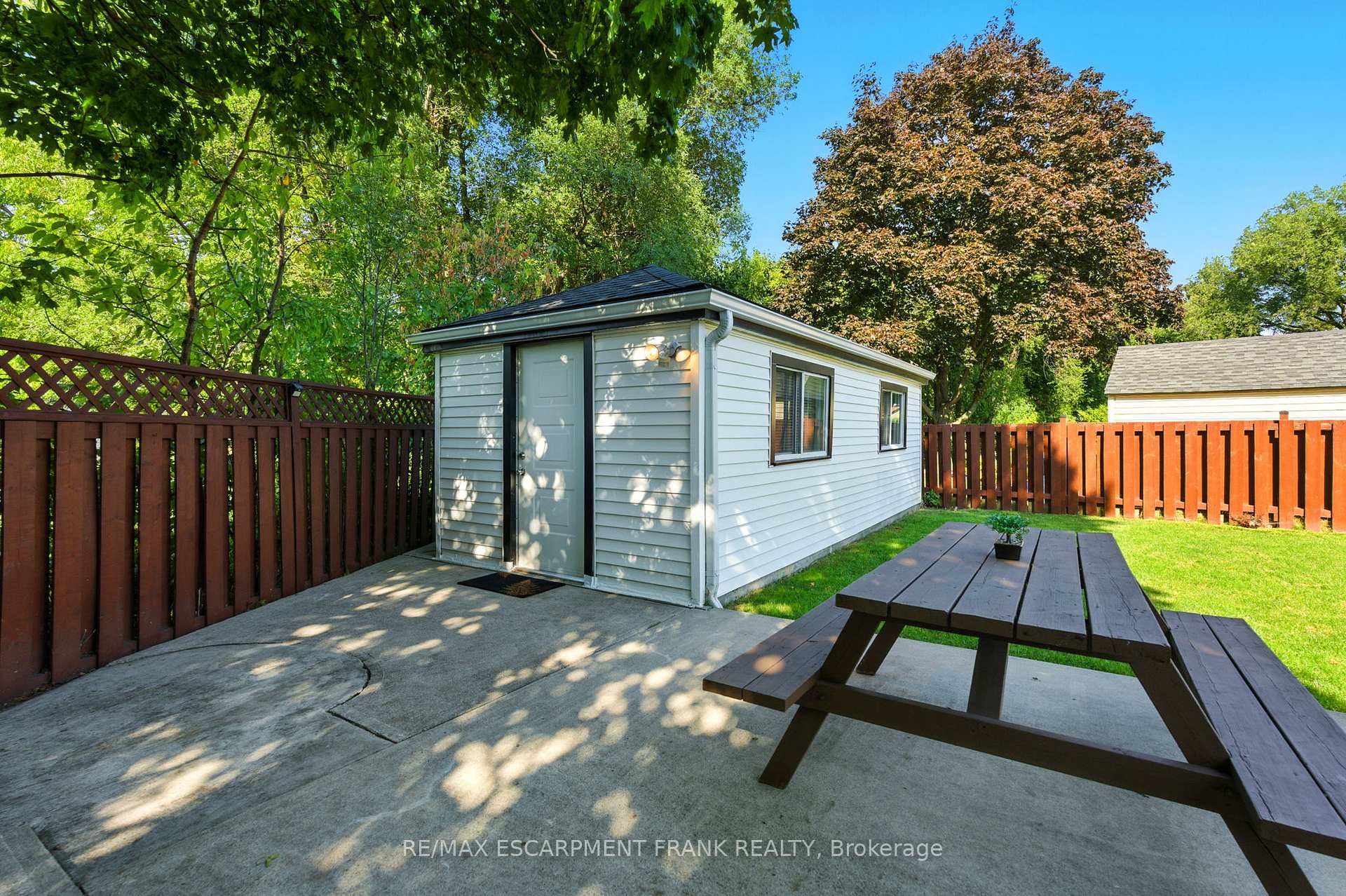 Photo 45 of 64 Vola Court, Hamilton, Centremount — HOMEH