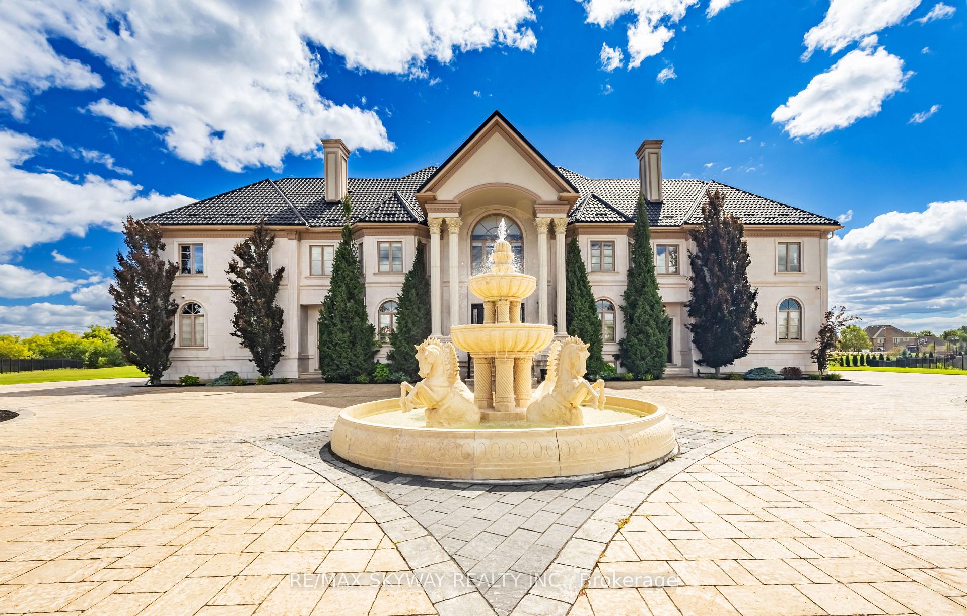 Photo 5 of 25 Everglade Drive, Brampton, Toronto Gore Rural Estate — HOMEH