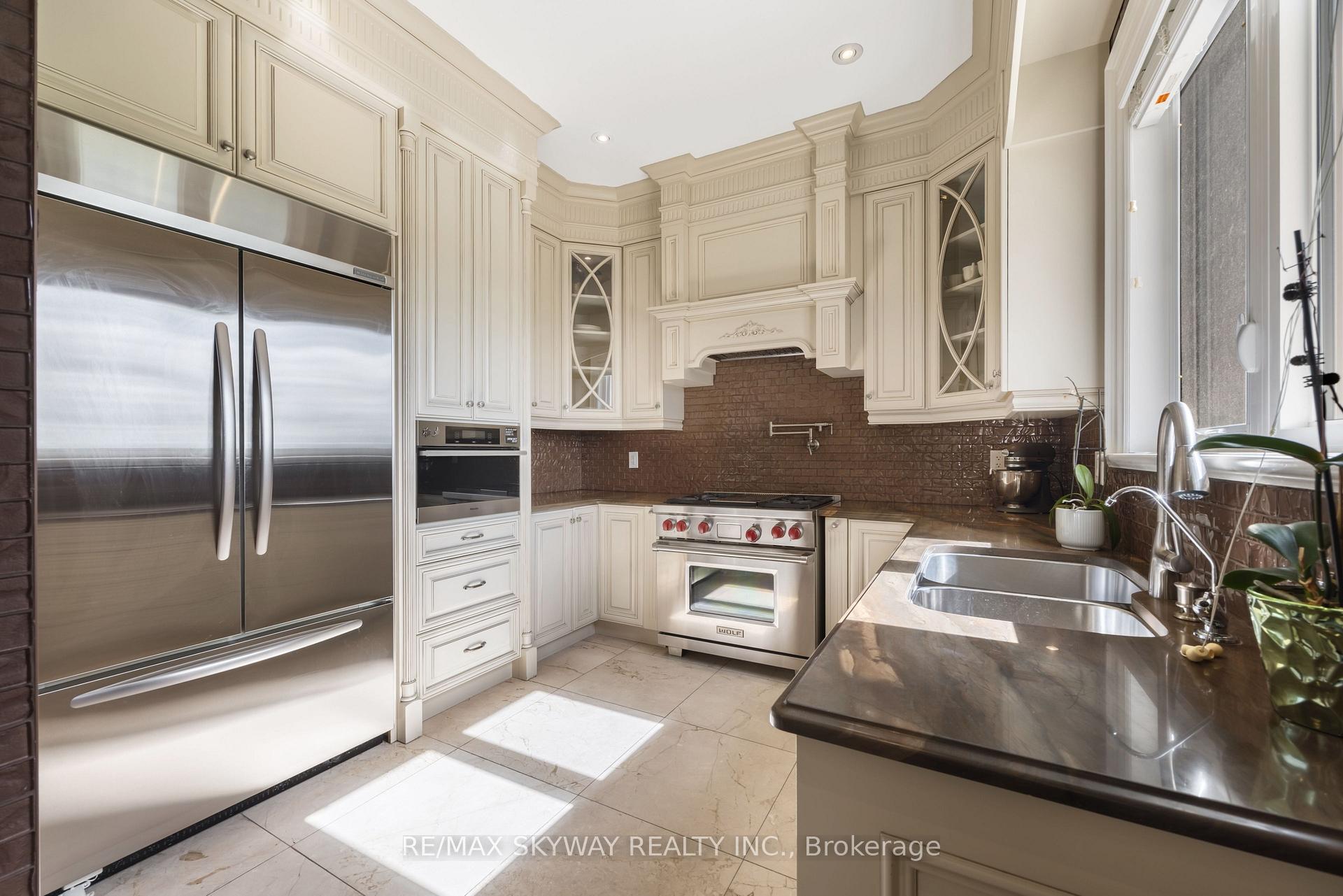 Photo 33 of 25 Everglade Drive, Brampton, Toronto Gore Rural Estate — HOMEH