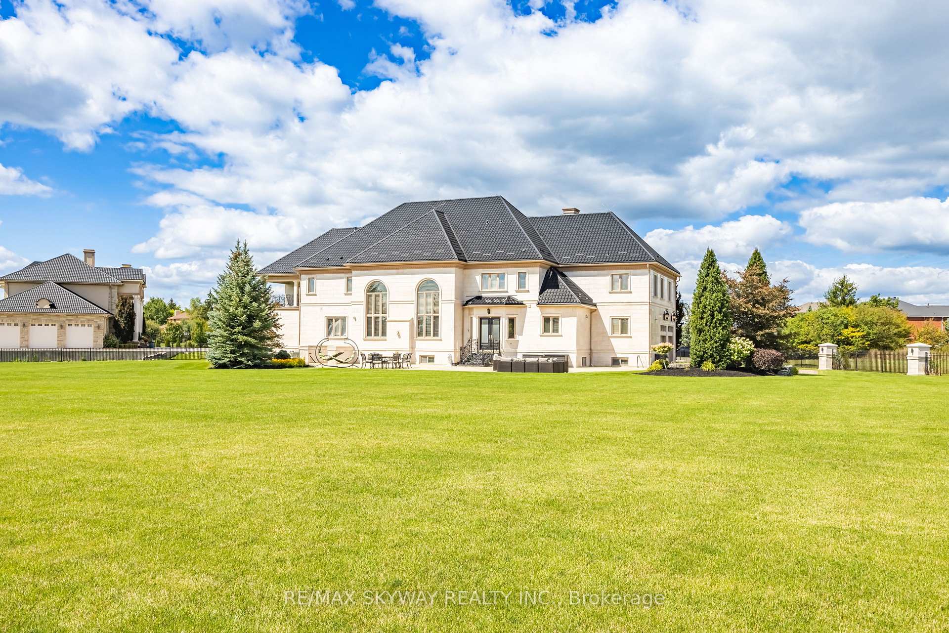 Photo 46 of 25 Everglade Drive, Brampton, Toronto Gore Rural Estate — HOMEH