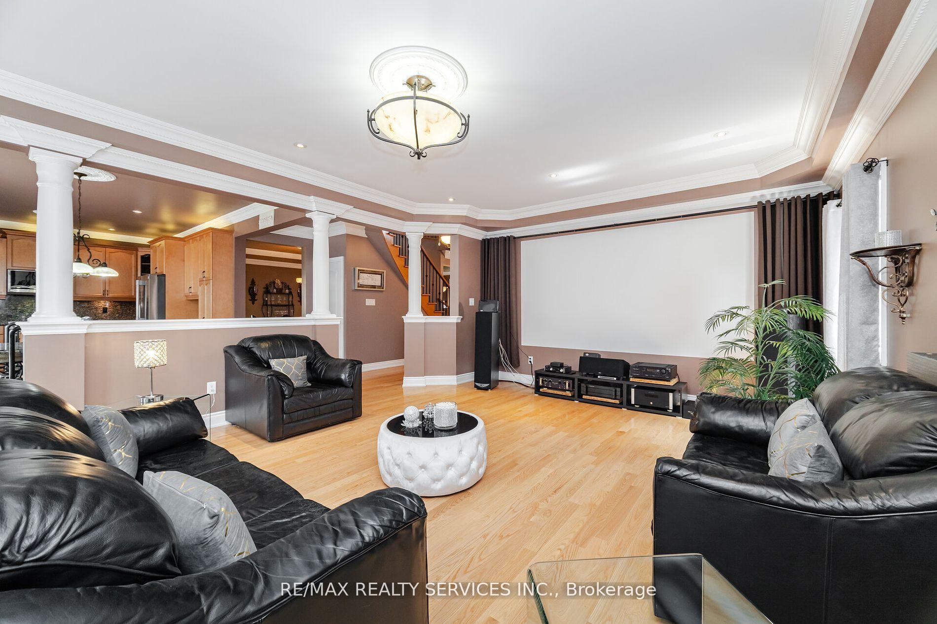 Photo 15 of 6 Hugo Road, Brampton, Vales of Castlemore North — HOMEH