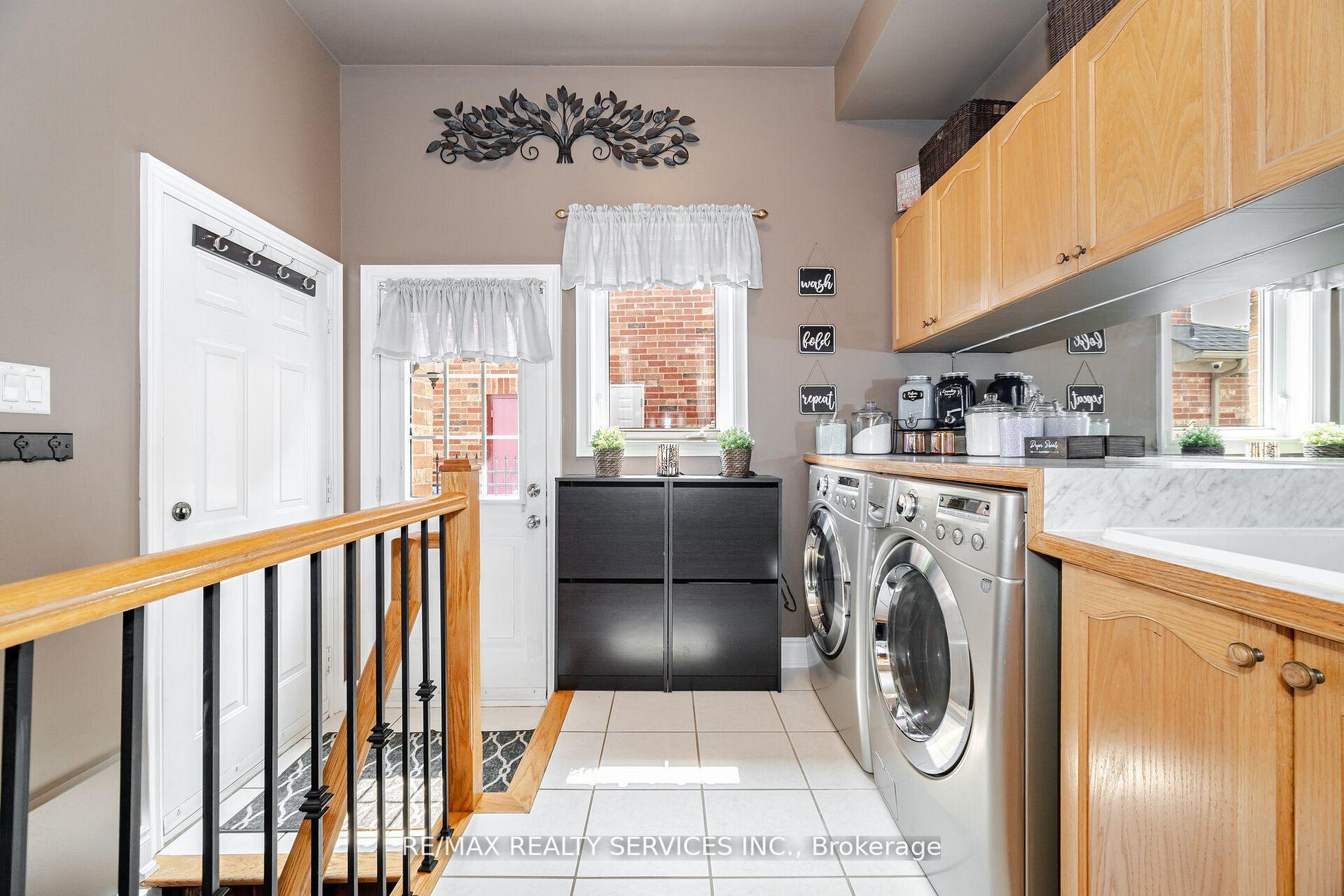 Photo 23 of 6 Hugo Road, Brampton, Vales of Castlemore North — HOMEH