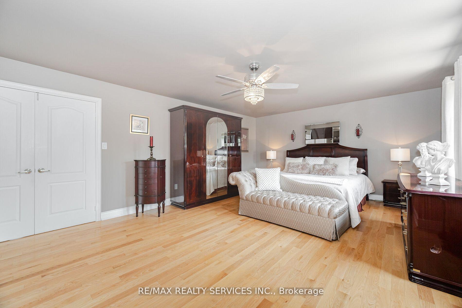 Photo 24 of 6 Hugo Road, Brampton, Vales of Castlemore North — HOMEH
