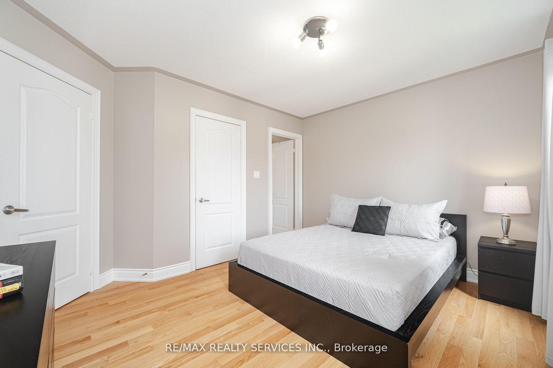 Photo 30 of 6 Hugo Road, Brampton, Vales of Castlemore North — HOMEH