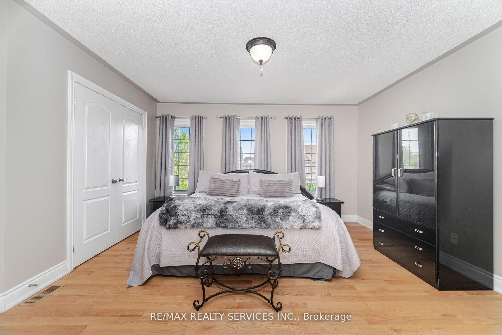 Photo 38 of 6 Hugo Road, Brampton, Vales of Castlemore North — HOMEH