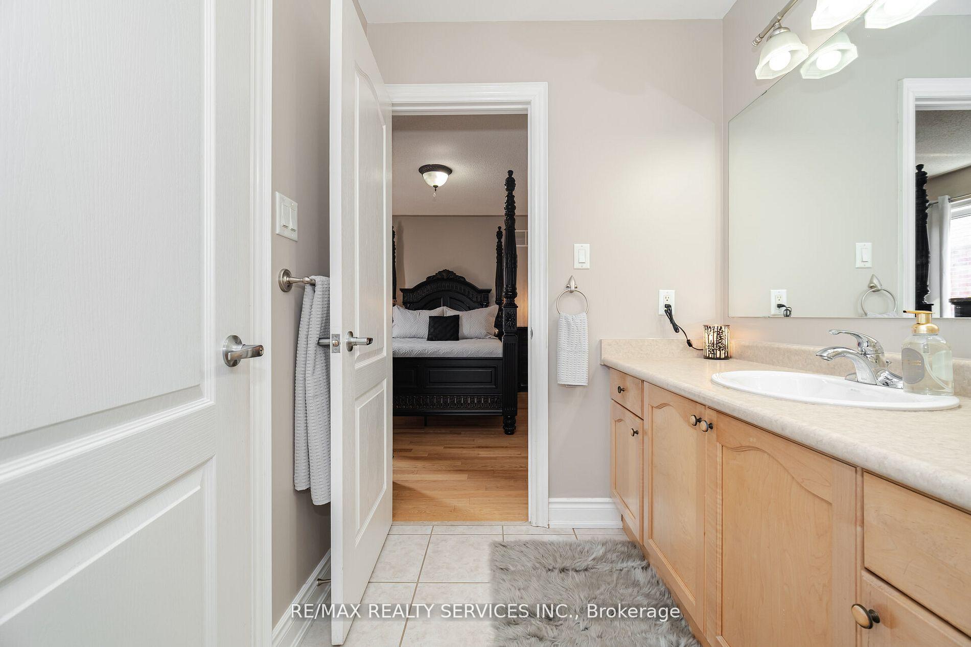 Photo 31 of 6 Hugo Road, Brampton, Vales of Castlemore North — HOMEH