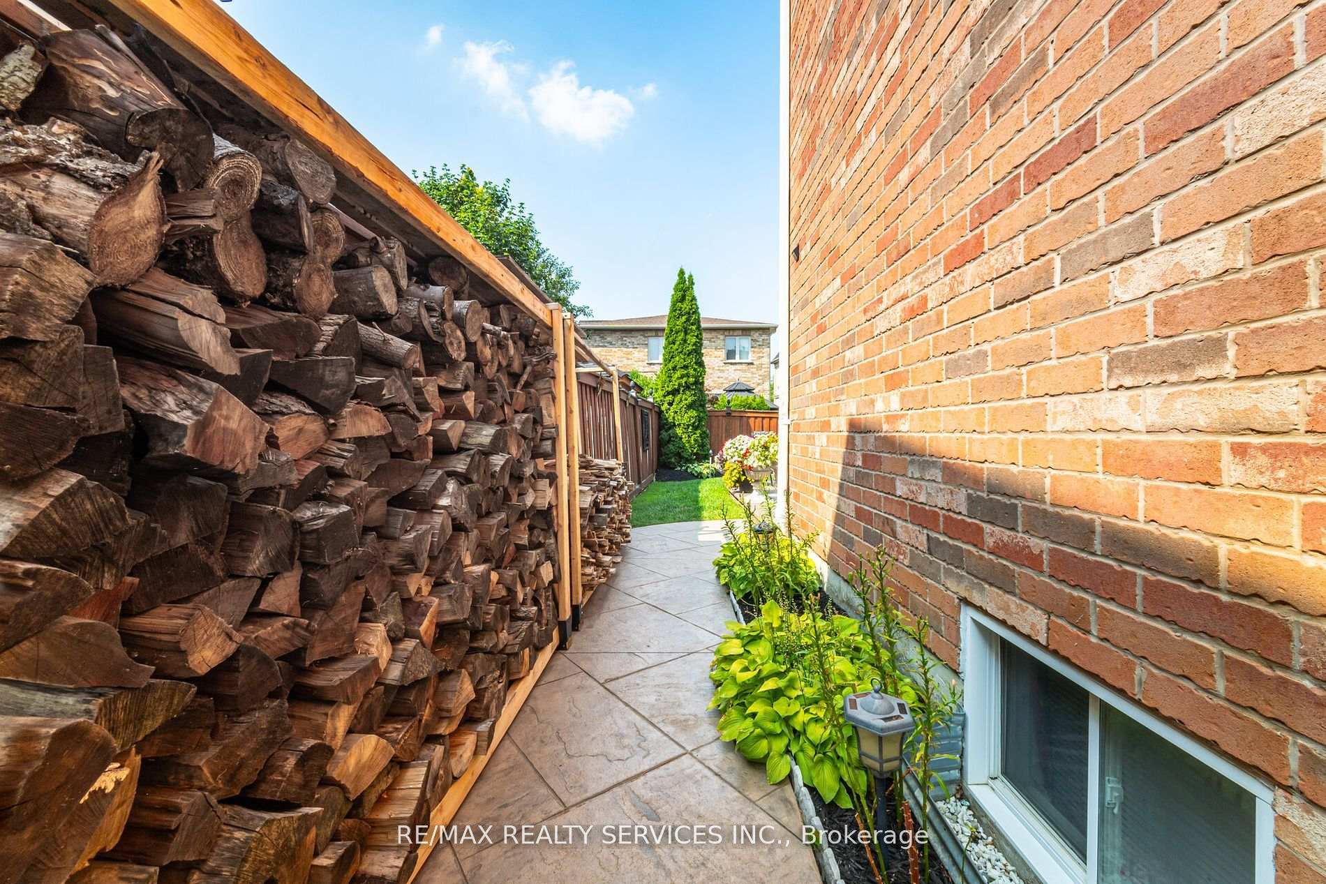 Photo 43 of 6 Hugo Road, Brampton, Vales of Castlemore North — HOMEH