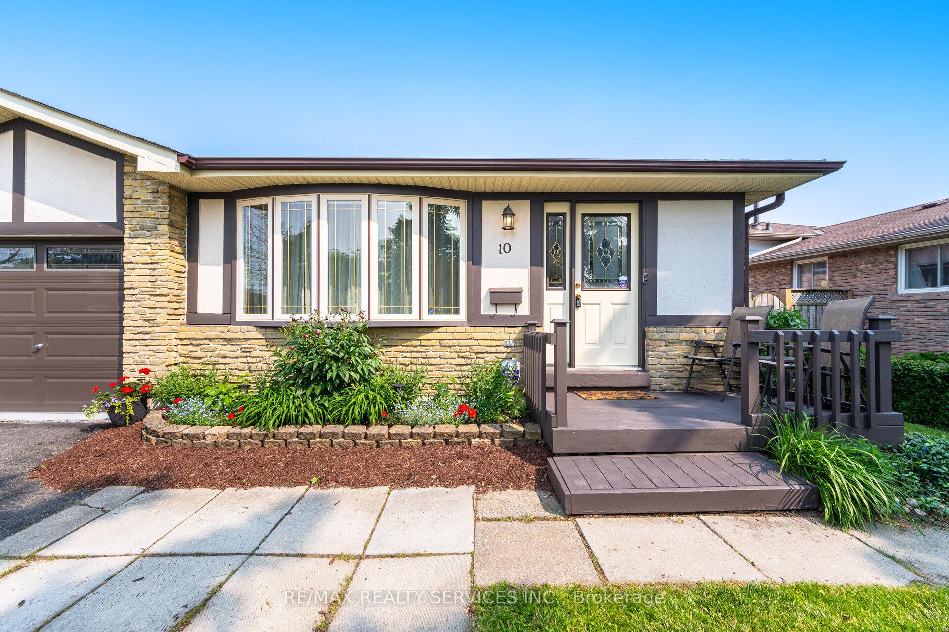 Photo 2 of 10 Gatewood Drive, Brampton, Northgate — HOMEH