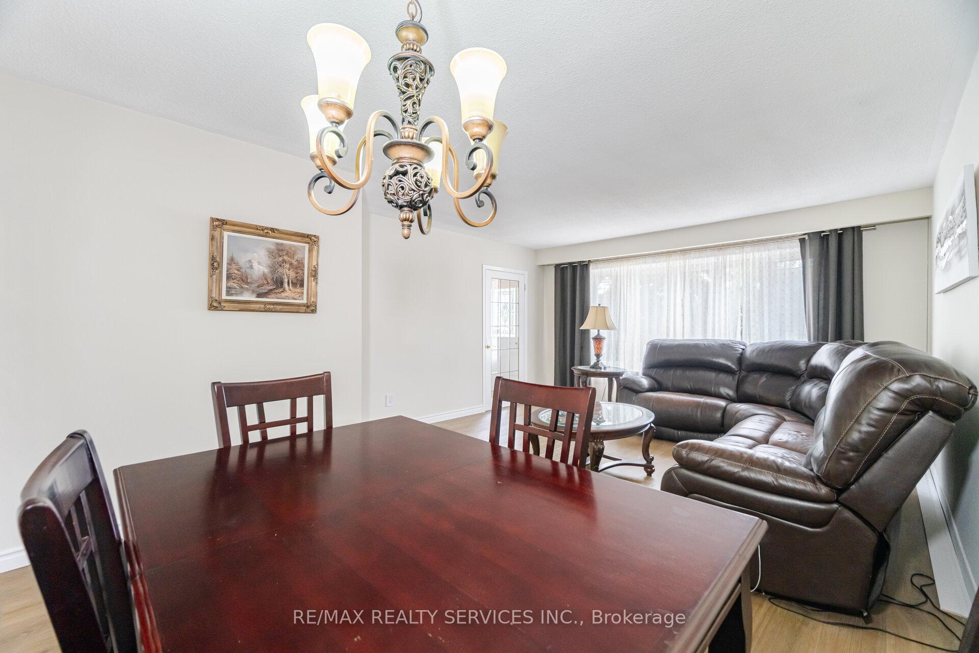 Photo 16 of 10 Gatewood Drive, Brampton, Northgate — HOMEH