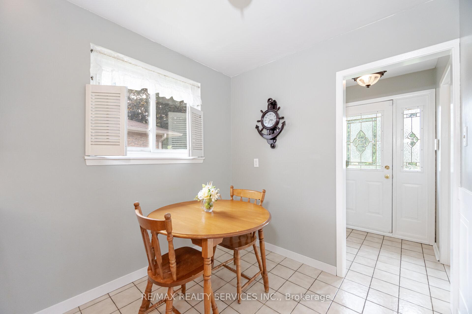 Photo 24 of 10 Gatewood Drive, Brampton, Northgate — HOMEH