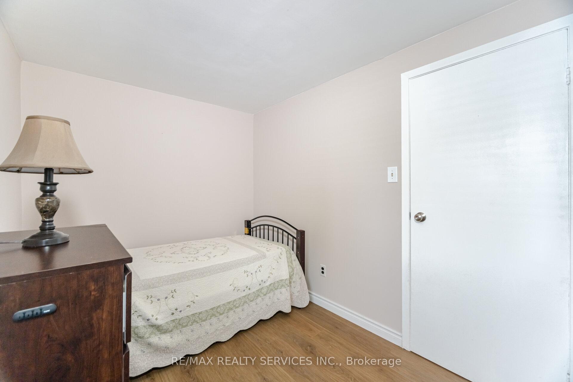 Photo 9 of 10 Gatewood Drive, Brampton, Northgate — HOMEH