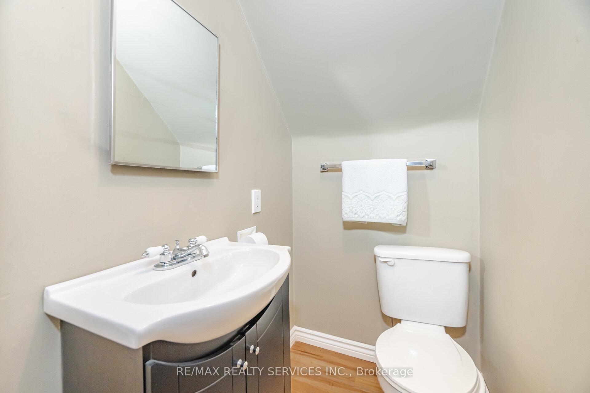 Photo 47 of 10 Gatewood Drive, Brampton, Northgate — HOMEH
