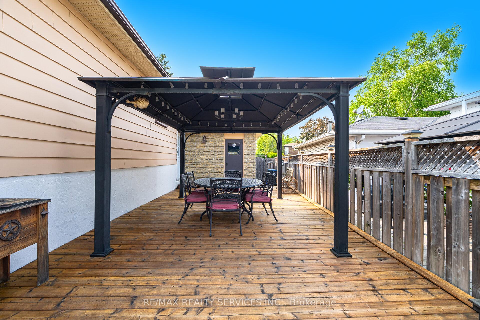 Photo 37 of 10 Gatewood Drive, Brampton, Northgate — HOMEH