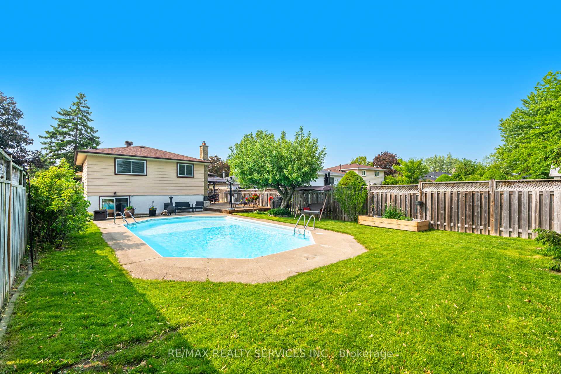 Photo 41 of 10 Gatewood Drive, Brampton, Northgate — HOMEH