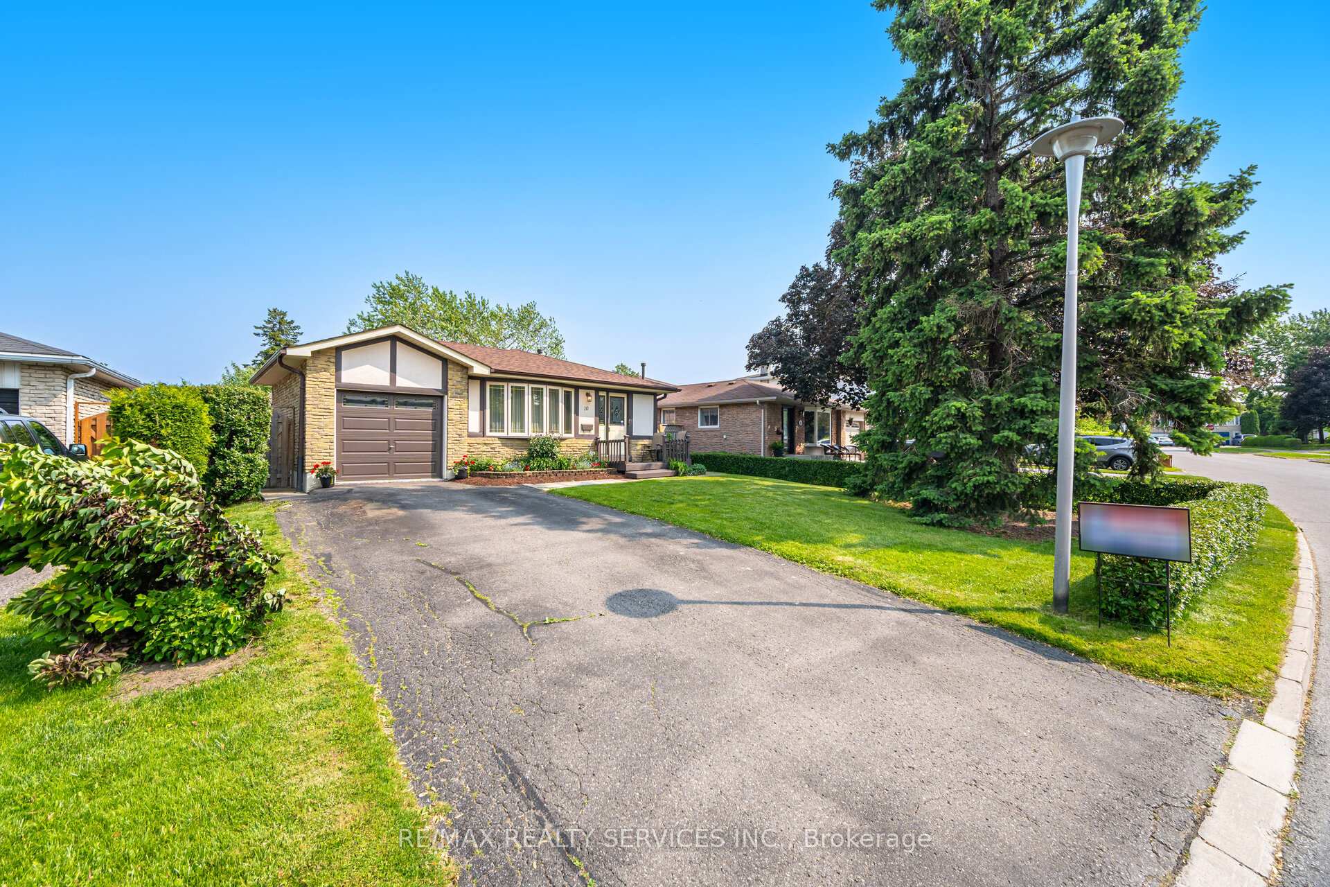 Photo 44 of 10 Gatewood Drive, Brampton, Northgate — HOMEH