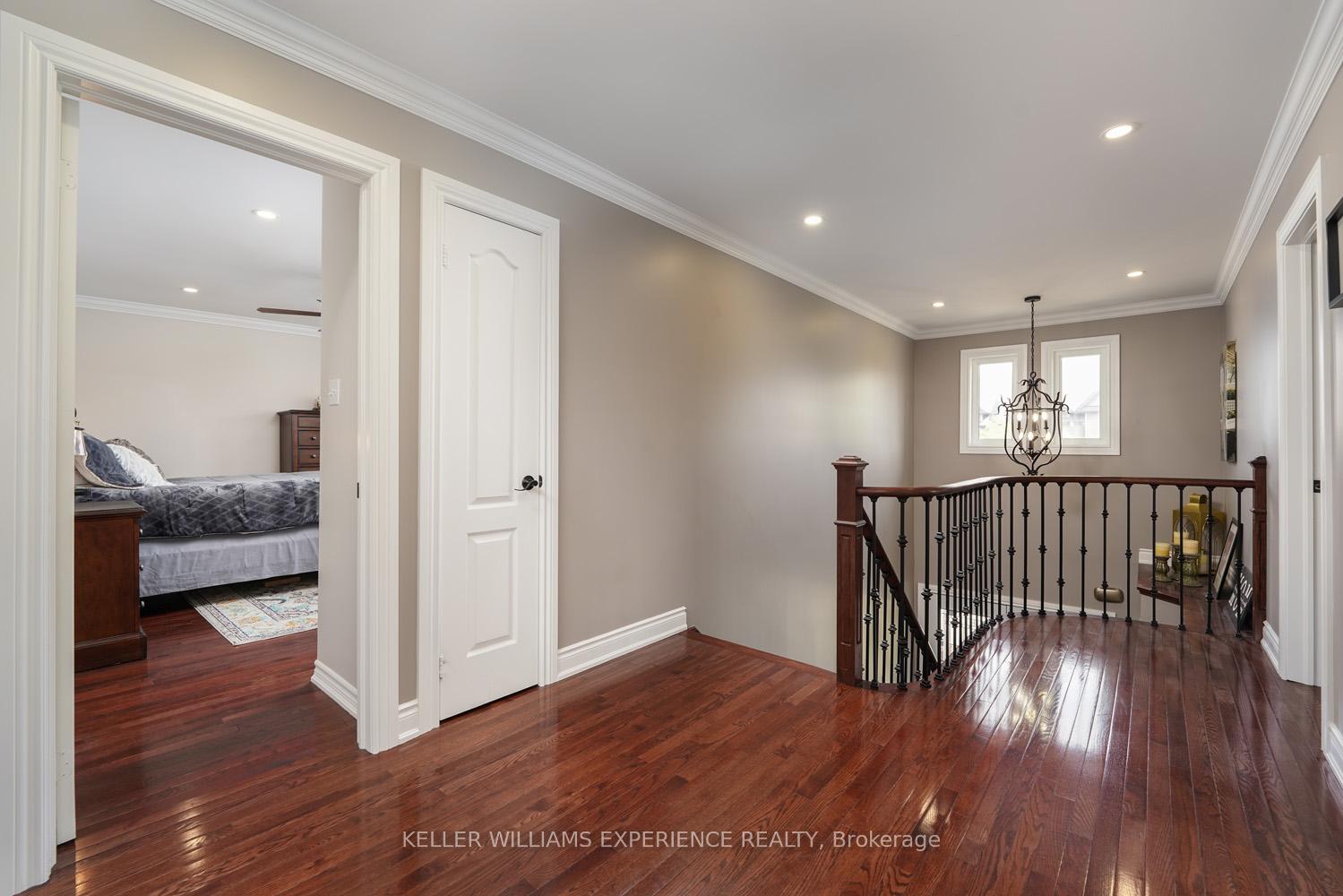 Photo 8 of 91 succession Crescent, Barrie, Innis-Shore — HOMEH