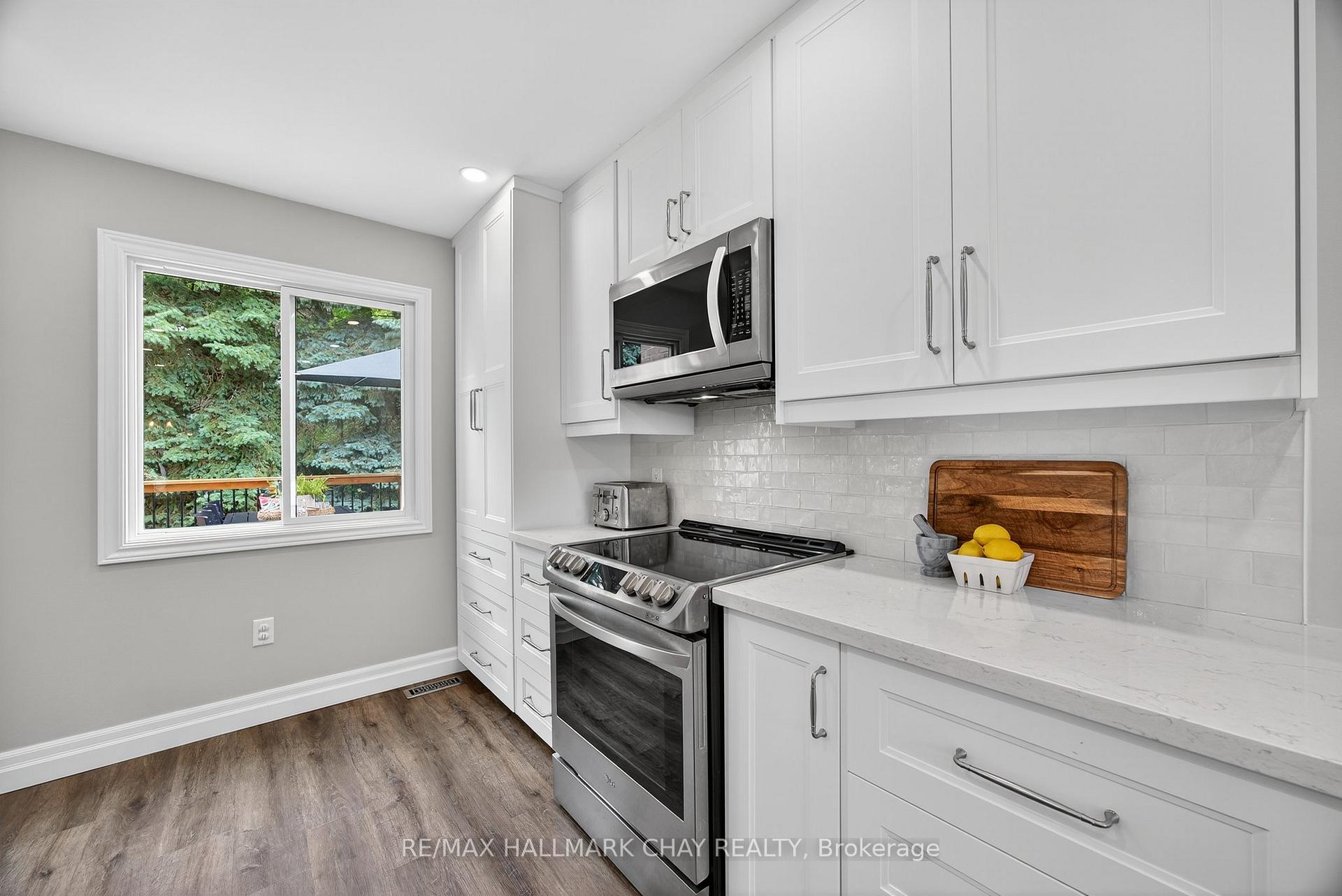 Photo 25 of 9 Gosney Crescent, Barrie, Painswick North — HOMEH