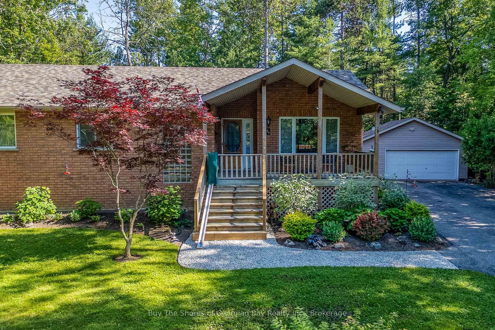 Photo 1 of 34 Pineshore Crescent E, Tiny, Rural Tiny — HOMEH
