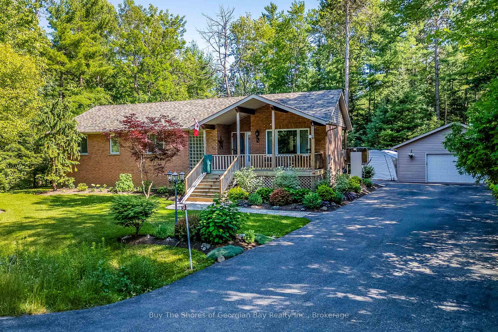 Photo 3 of 34 Pineshore Crescent E, Tiny, Rural Tiny — HOMEH