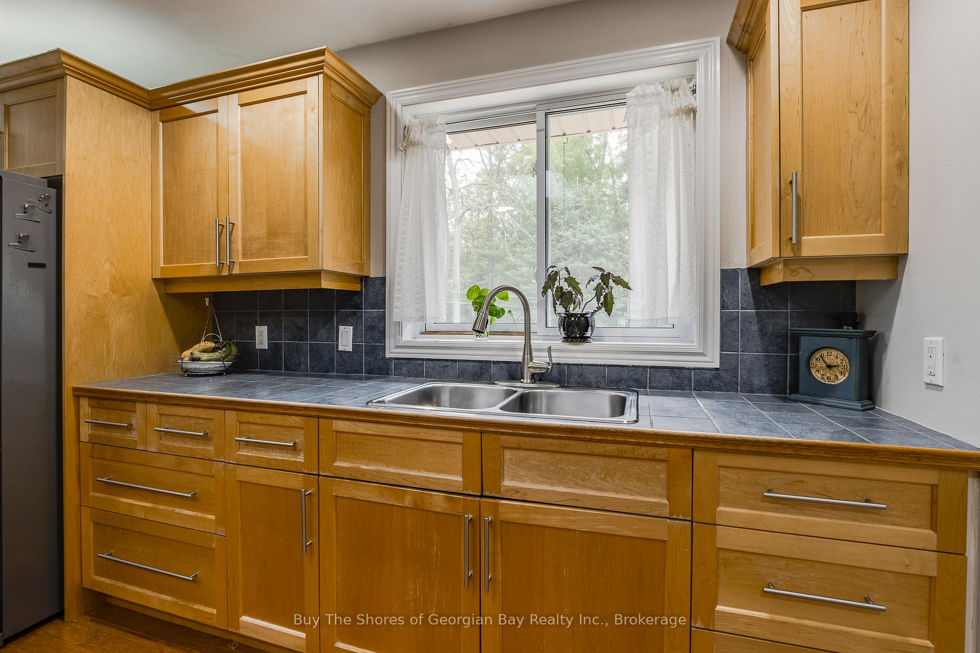 Photo 47 of 34 Pineshore Crescent E, Tiny, Rural Tiny — HOMEH