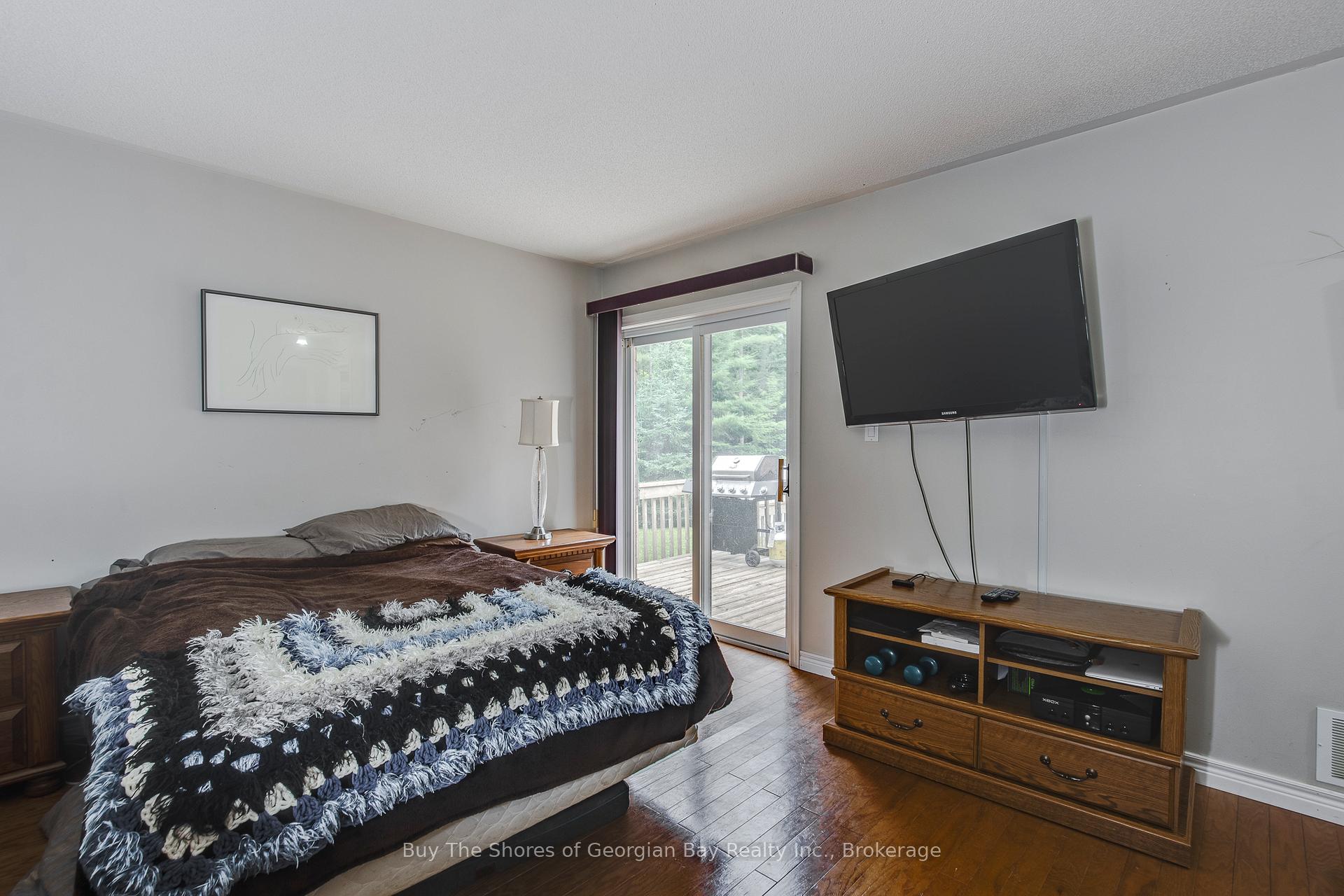 Photo 15 of 34 Pineshore Crescent E, Tiny, Rural Tiny — HOMEH