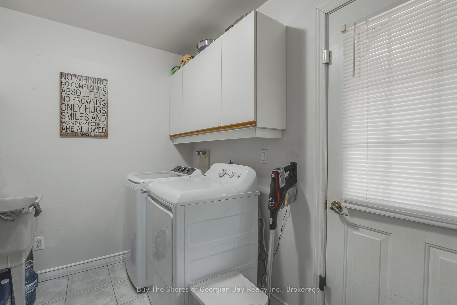 Photo 14 of 34 Pineshore Crescent E, Tiny, Rural Tiny — HOMEH