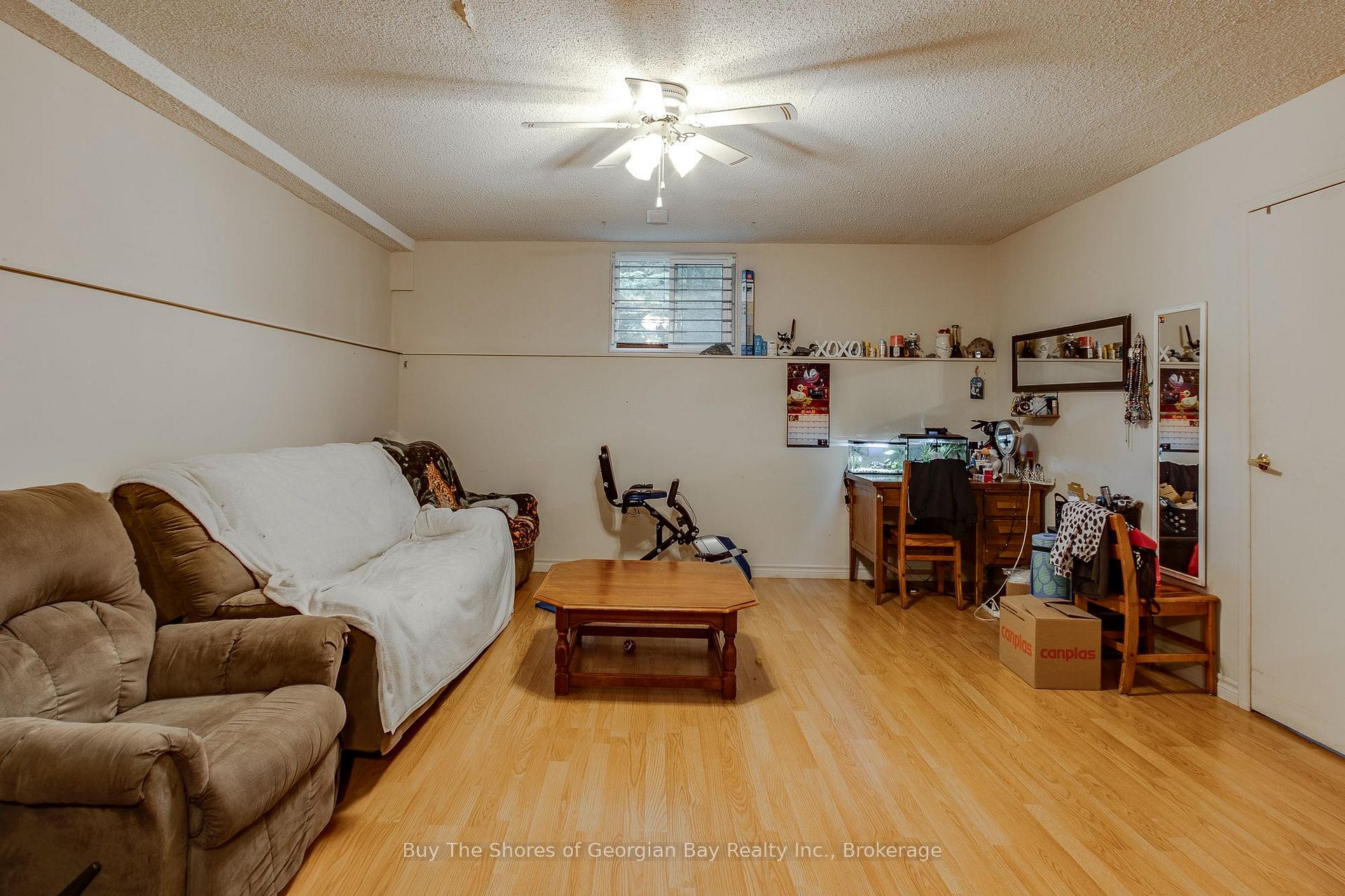 Photo 26 of 34 Pineshore Crescent E, Tiny, Rural Tiny — HOMEH