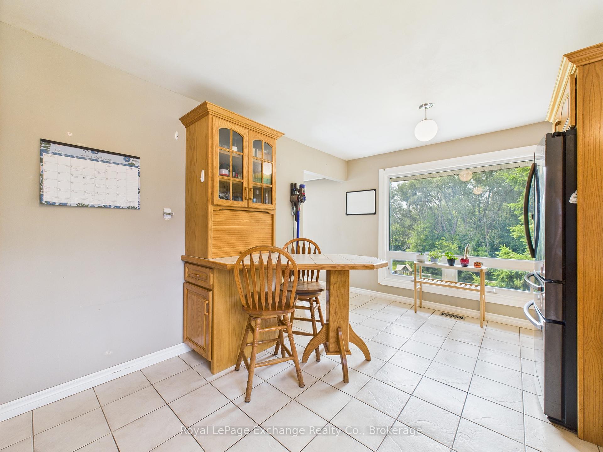 Photo 10 of 176 Diagonal Road, North Huron, Wingham — HOMEH