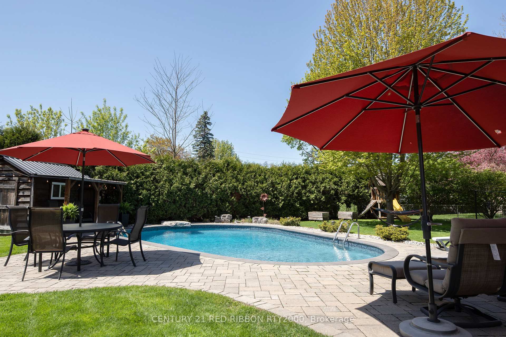 Photo 12 of 218 Riverview Drive, Strathroy-Caradoc, NE — HOMEH