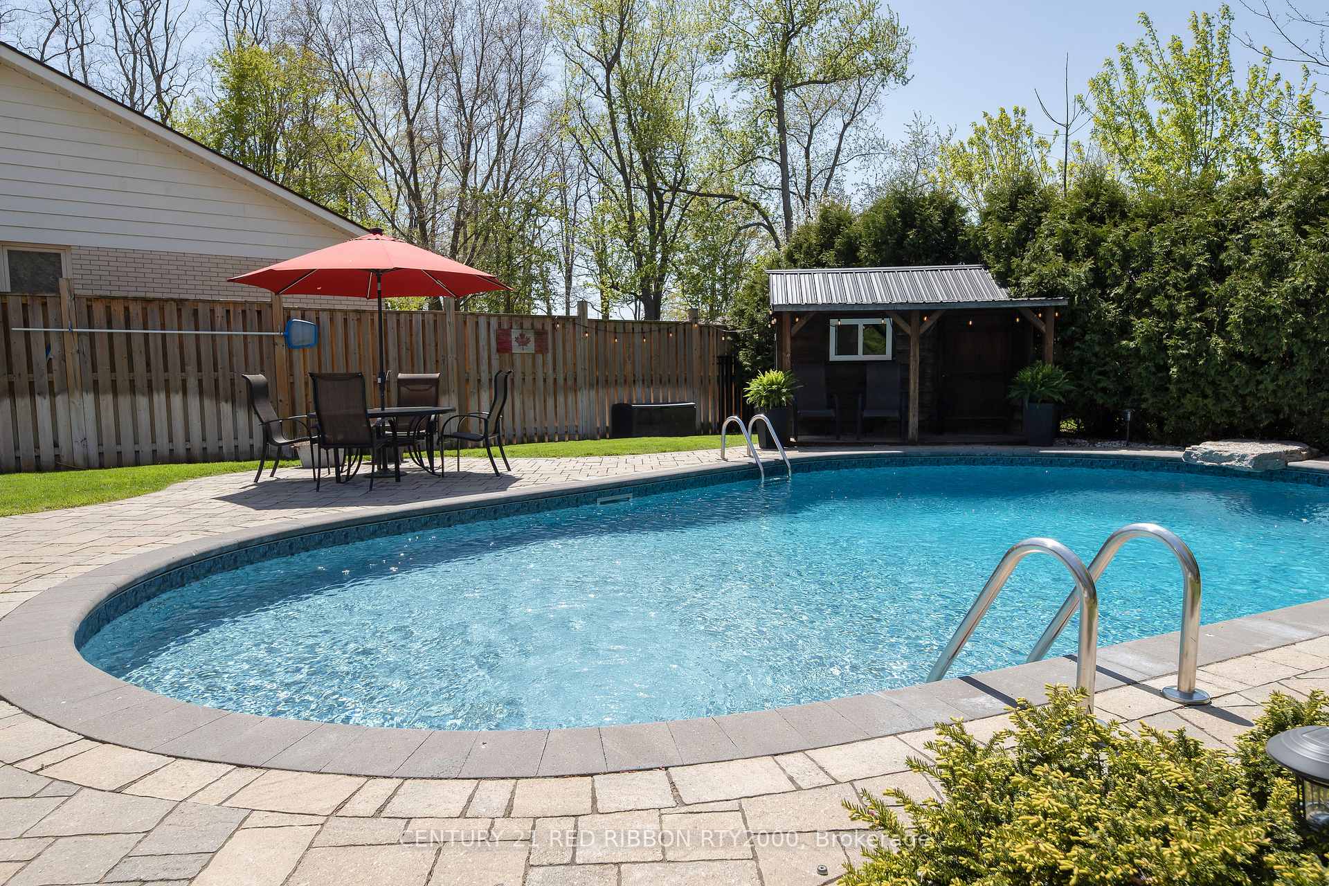 Photo 10 of 218 Riverview Drive, Strathroy-Caradoc, NE — HOMEH