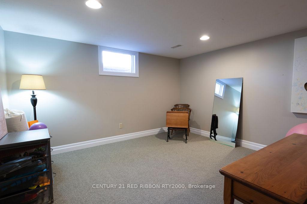Photo 26 of 218 Riverview Drive, Strathroy-Caradoc, NE — HOMEH