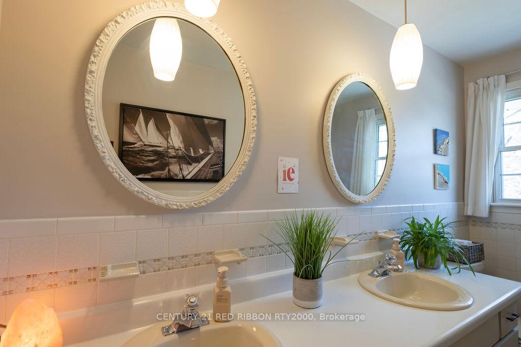 Photo 22 of 218 Riverview Drive, Strathroy-Caradoc, NE — HOMEH