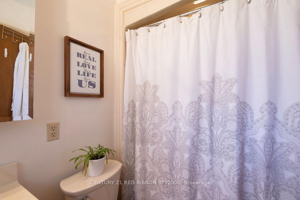 Photo 9 of 218 Riverview Drive, Strathroy-Caradoc, NE — HOMEH