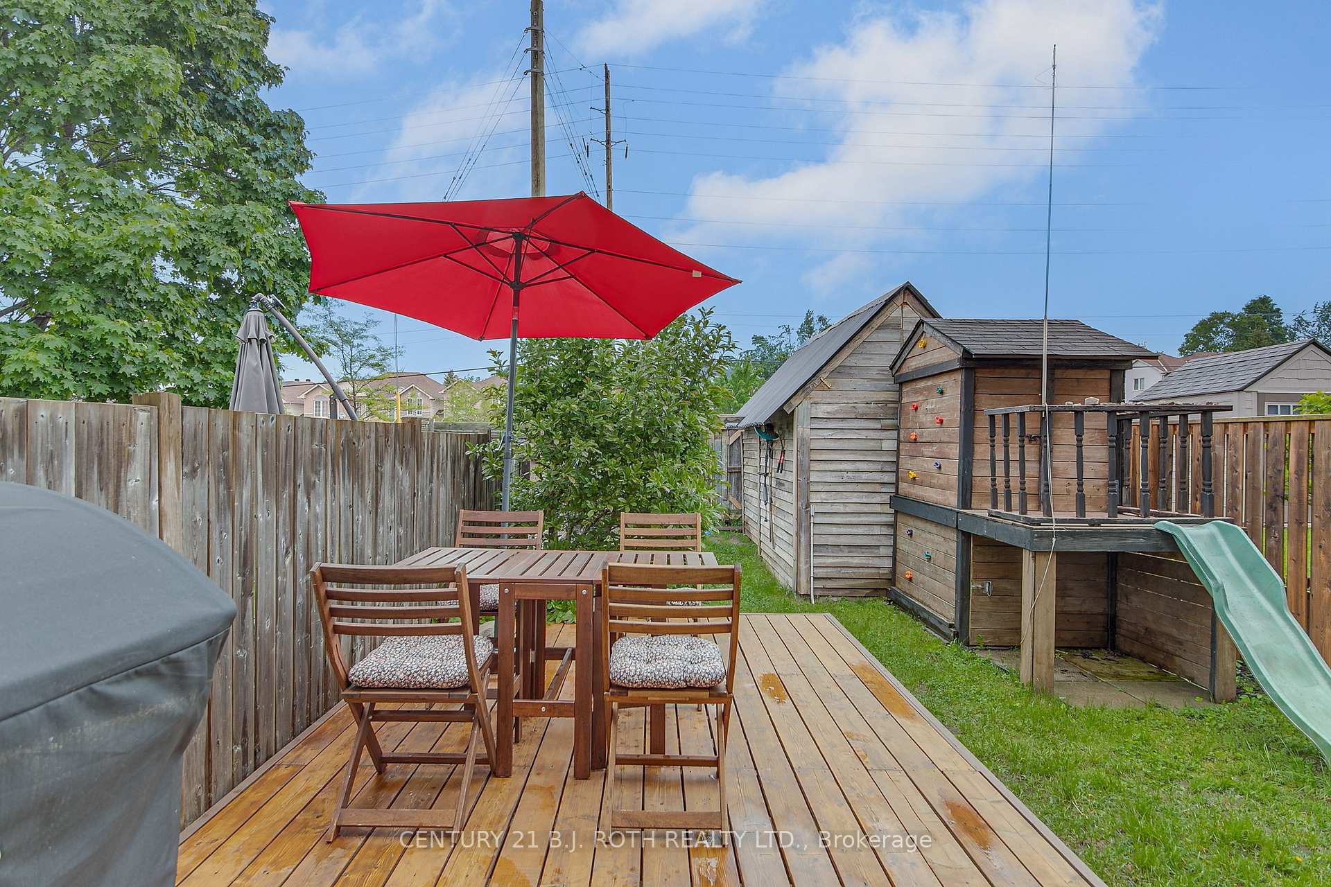 Photo 3 of 93 Hawthorne Crescent, Barrie, Ardagh — HOMEH
