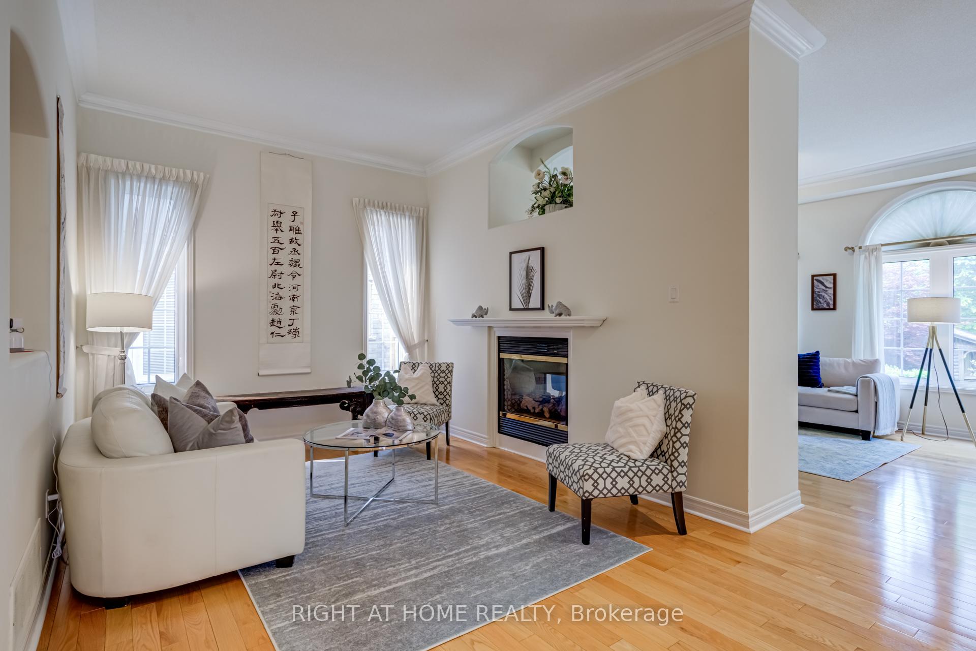 Photo 6 of 26 Greencroft Crescent, Markham, Unionville — HOMEH
