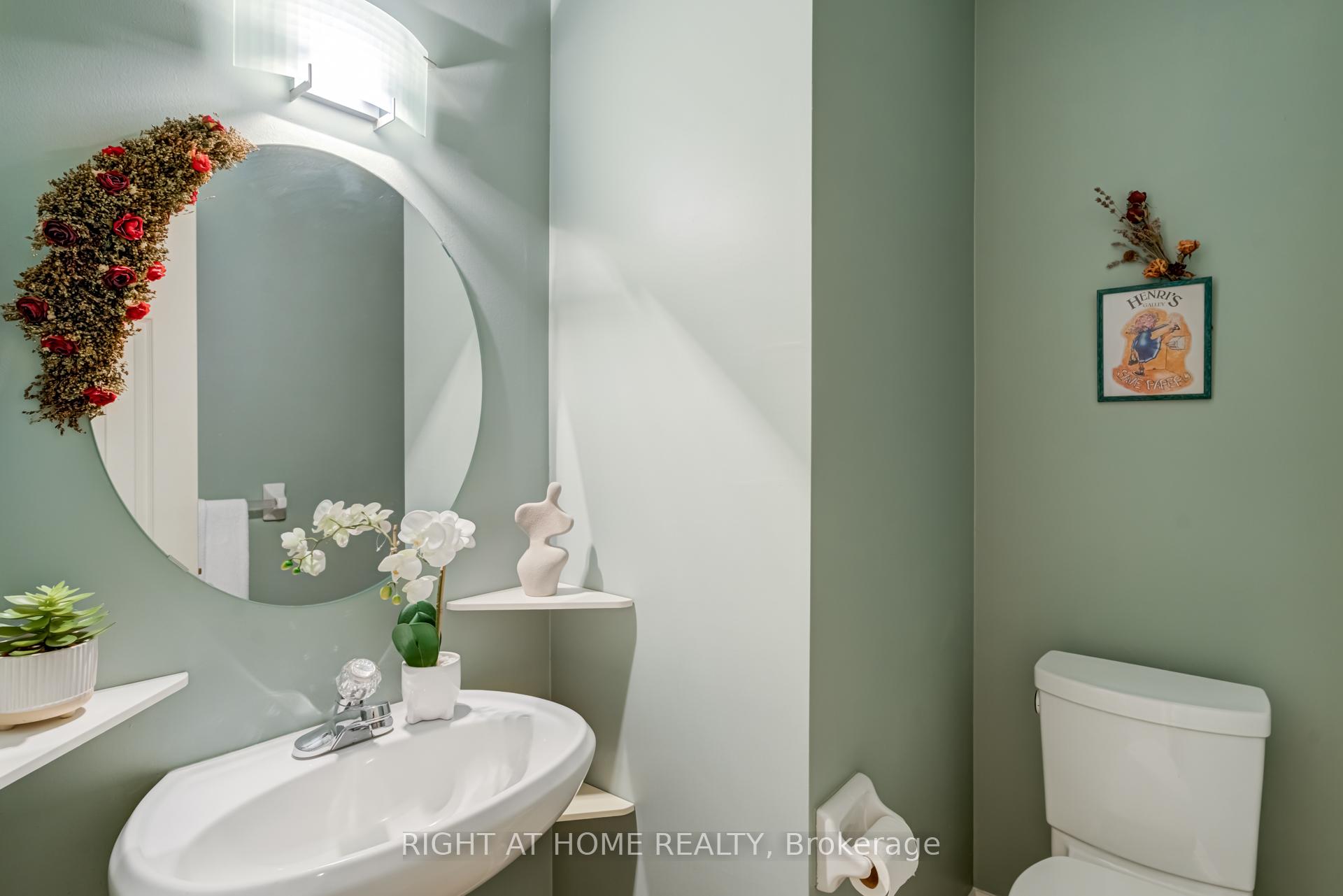 Photo 16 of 26 Greencroft Crescent, Markham, Unionville — HOMEH