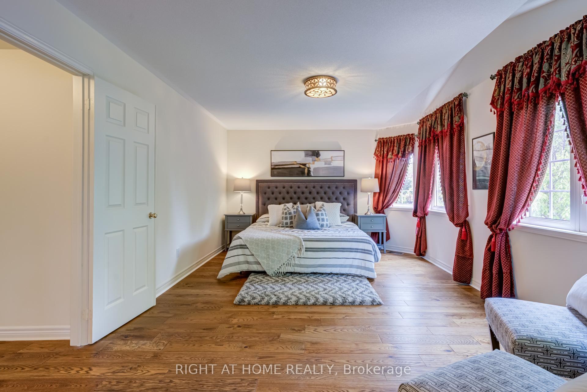 Photo 21 of 26 Greencroft Crescent, Markham, Unionville — HOMEH