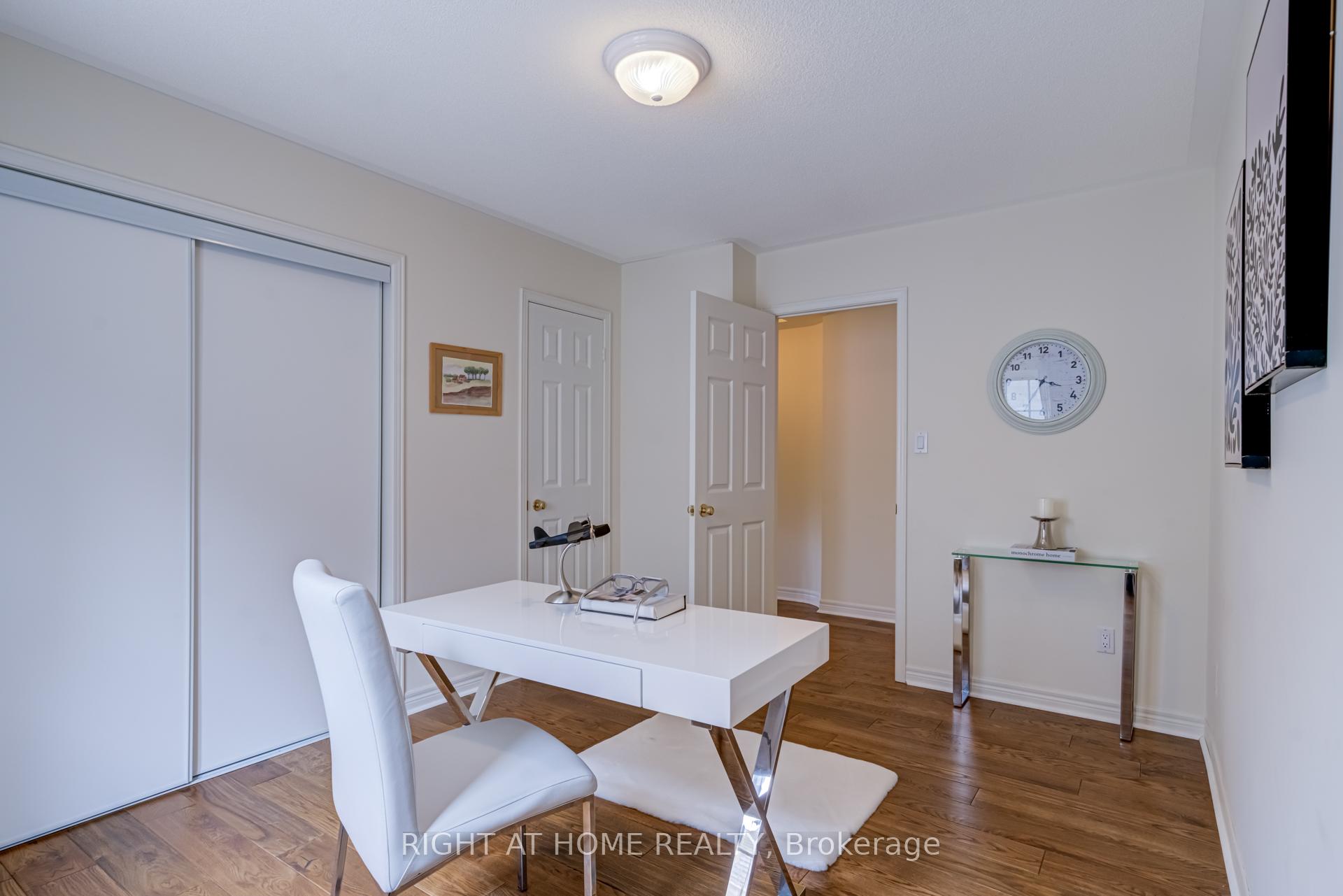 Photo 20 of 26 Greencroft Crescent, Markham, Unionville — HOMEH
