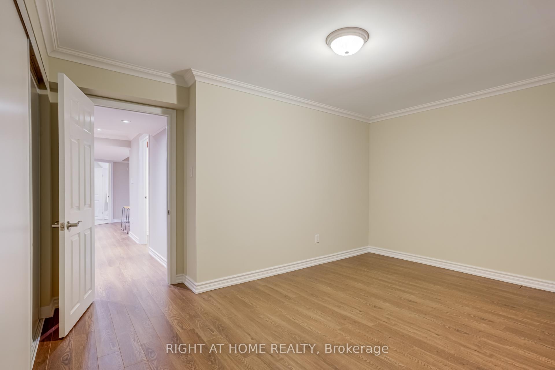 Photo 41 of 26 Greencroft Crescent, Markham, Unionville — HOMEH