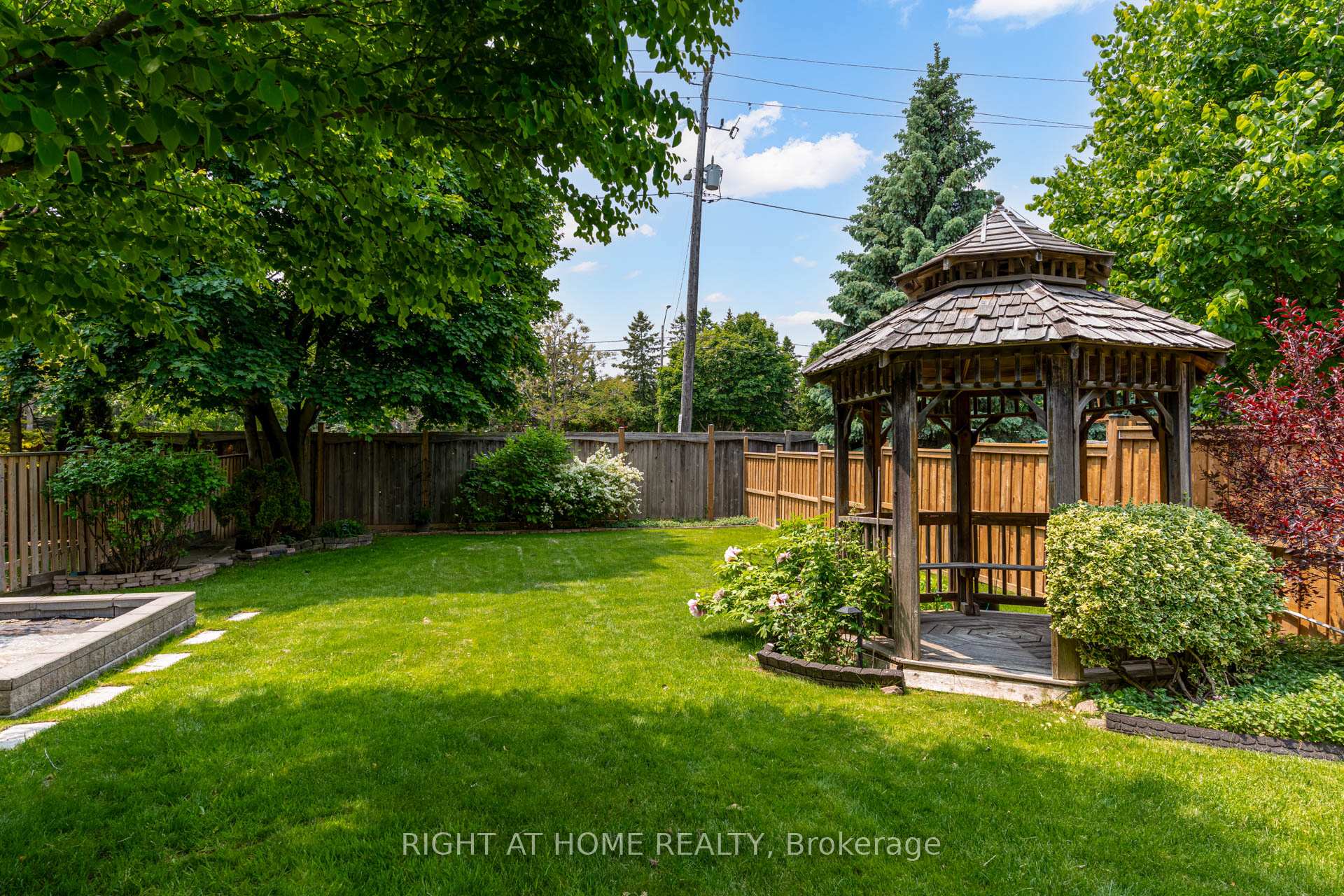 Photo 47 of 26 Greencroft Crescent, Markham, Unionville — HOMEH
