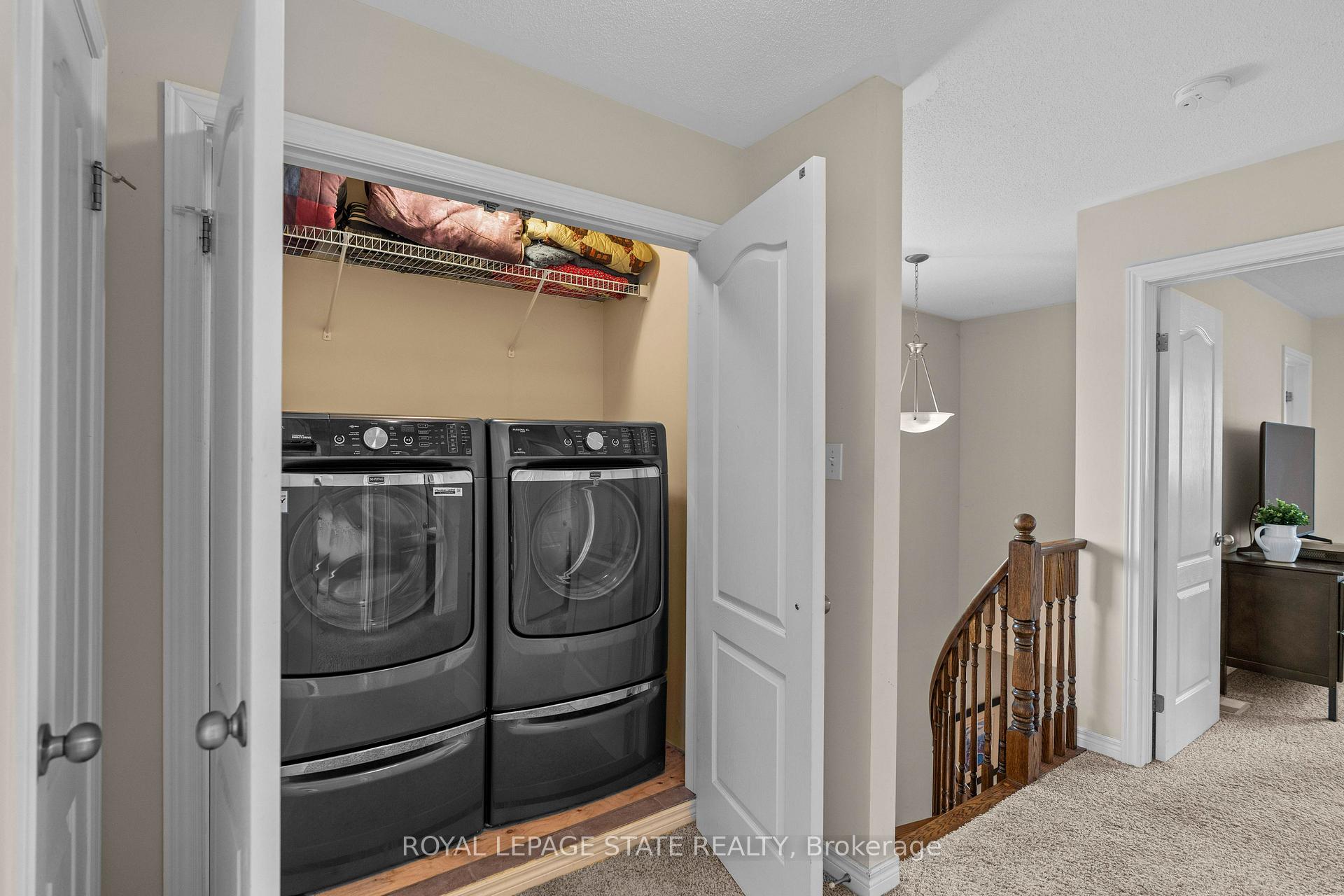 Photo 24 of 27 Marina Point Crescent, Hamilton, Stoney Creek — HOMEH