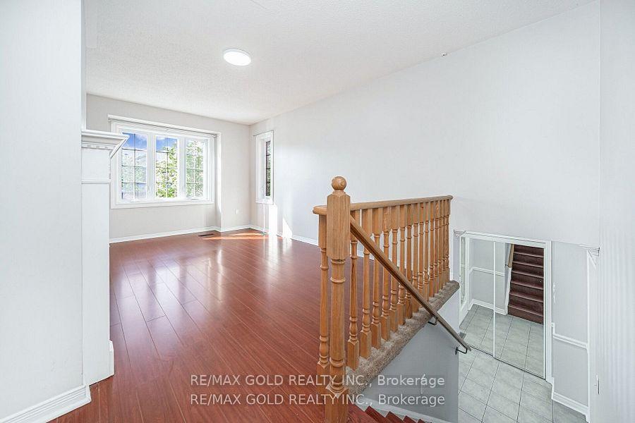 Photo 6 of 170 Desert Sand Drive, Brampton, Sandringham-Wellington — HOMEH