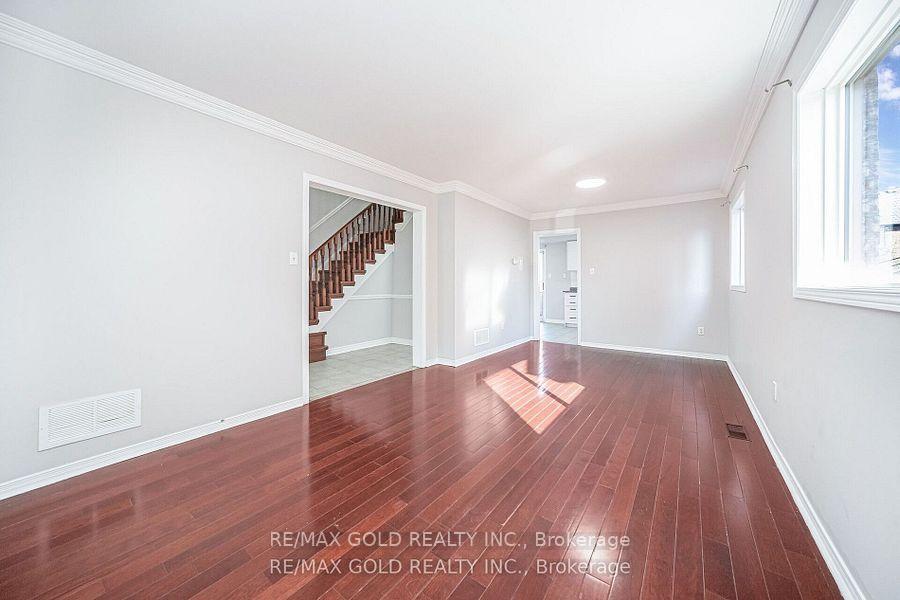 Photo 19 of 170 Desert Sand Drive, Brampton, Sandringham-Wellington — HOMEH