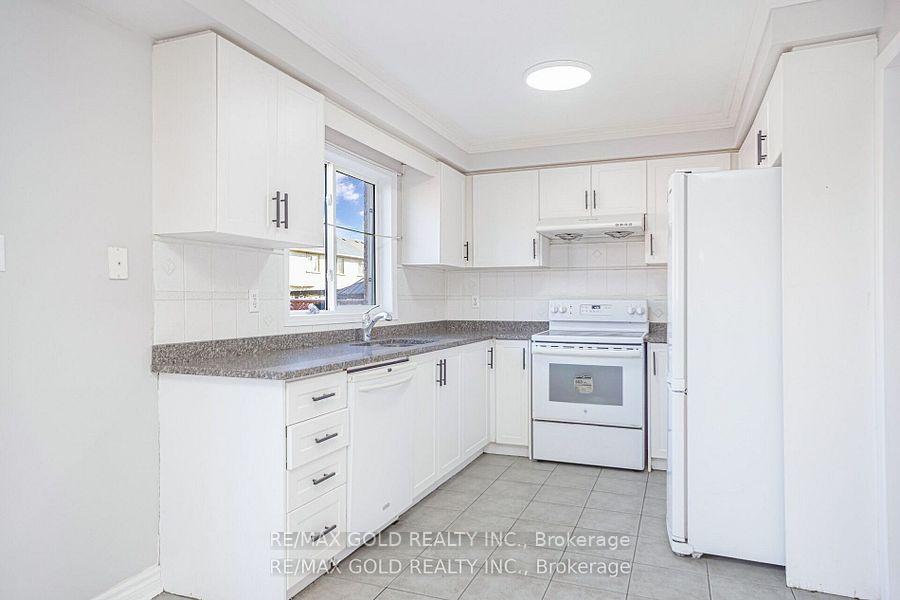 Photo 18 of 170 Desert Sand Drive, Brampton, Sandringham-Wellington — HOMEH
