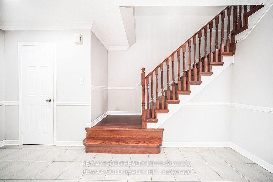 Photo 23 of 170 Desert Sand Drive, Brampton, Sandringham-Wellington — HOMEH