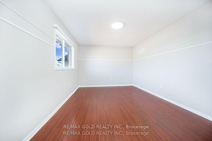 Photo 28 of 170 Desert Sand Drive, Brampton, Sandringham-Wellington — HOMEH
